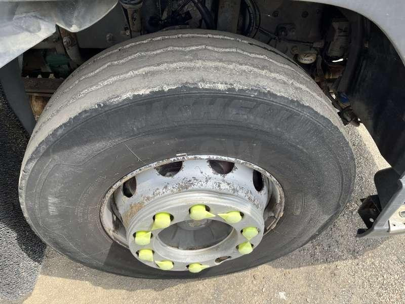 Hook lift truck Volvo Camion Ampliroll FM12 - 340: picture 11 Hook lift truck Volvo Camion Ampliroll FM12 - 340: picture 11