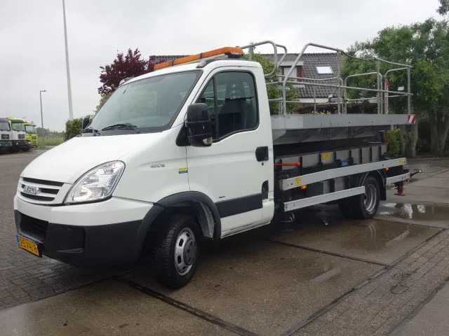 Iveco Daily 40C15 SKY WORKER PLATFORM - Commercial vehicle: picture 2 Iveco Daily 40C15 SKY WORKER PLATFORM - Commercial vehicle: picture 2