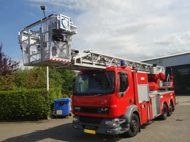 DAF LF 55.250 METZ 30 meter - Fire engine: picture 5 DAF LF 55.250 METZ 30 meter - Fire engine: picture 5