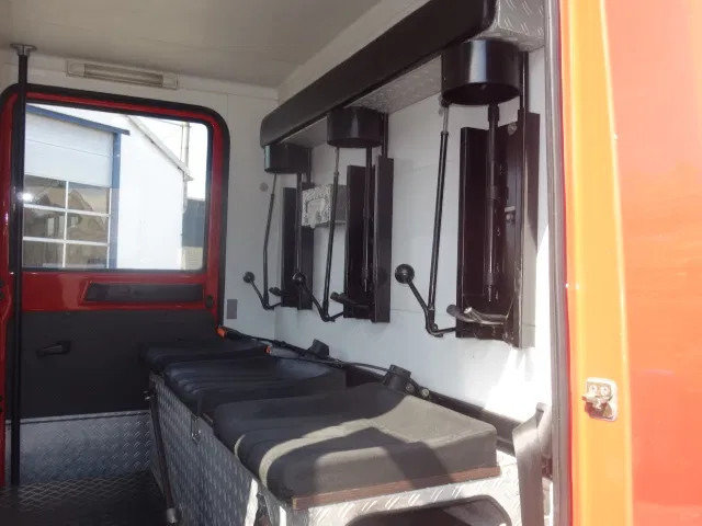Fire engine MAN LE 220C GODIVA POMP 2000 LITER TANK,MANUAL GEARBOX: picture 13
