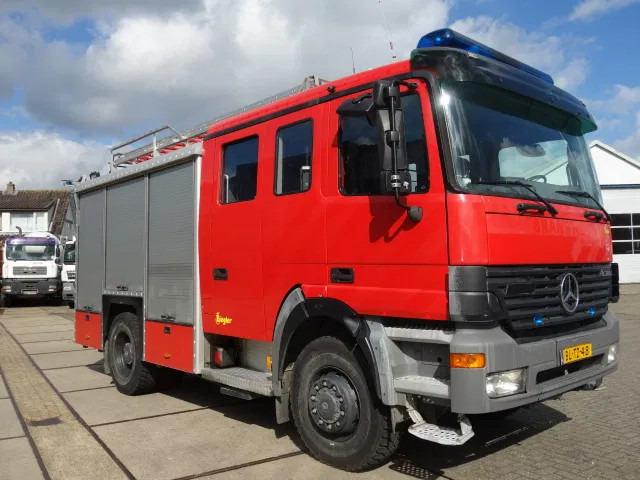 Mercedes-Benz Actros 1831 4X4 ZIEGLER BOMBEROS POMP,2500 L TANK - Fire engine: picture 2 Mercedes-Benz Actros 1831 4X4 ZIEGLER BOMBEROS POMP,2500 L TANK - Fire engine: picture 2