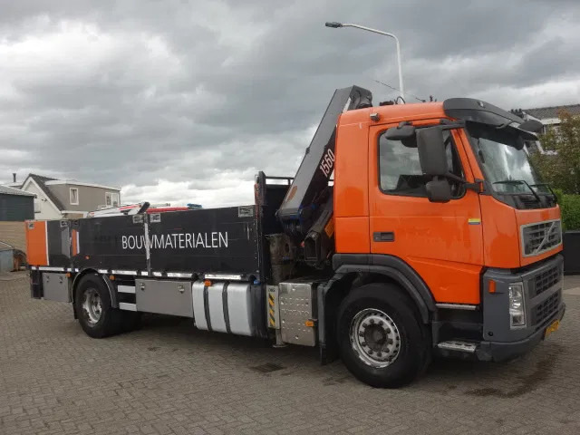 Crane truck Volvo FM 310 hmf15 ton crane: picture 12