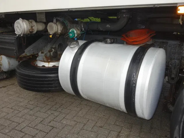 Volvo FM 360 18000 LITER,MANUALPOMP,MANUALCOUNTER - Tanker truck: picture 4 Volvo FM 360 18000 LITER,MANUALPOMP,MANUALCOUNTER - Tanker truck: picture 4
