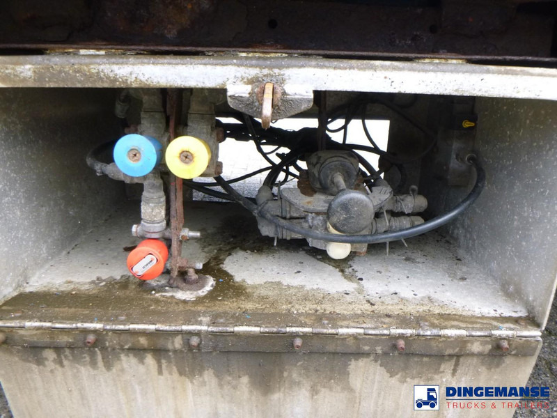 Low loader semi-trailer Broshuis 3-axle semi-lowbed trailer 45 t / extendable: picture 8 Low loader semi-trailer Broshuis 3-axle semi-lowbed trailer 45 t / extendable: picture 8