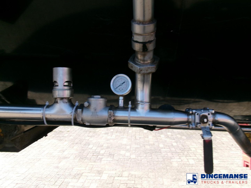 Clayton Bitumen tank inox 33 m3 / 1 comp + ADR - Tanker semi-trailer: picture 5 Clayton Bitumen tank inox 33 m3 / 1 comp + ADR - Tanker semi-trailer: picture 5