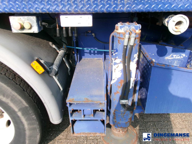 Concrete pump truck DAF CF 370 6X4 RHD Sermac 5Z36 concrete pump 36 m: picture 15