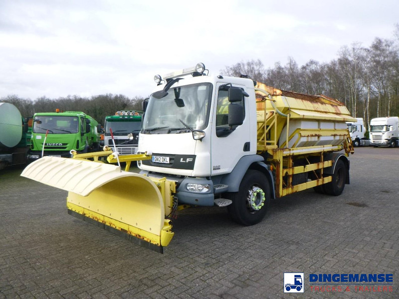 DAF LF 55.220 4X2 RHD salt spreader / gritter - Snow removal vehicle: picture 1 DAF LF 55.220 4X2 RHD salt spreader / gritter - Snow removal vehicle: picture 1