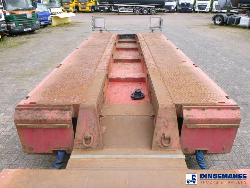 Leasing of Faymonville 4-axle lowbed trailer 88t STBZ-4AV Faymonville 4-axle lowbed trailer 88t STBZ-4AV: picture 17 Leasing of Faymonville 4-axle lowbed trailer 88t STBZ-4AV Faymonville 4-axle lowbed trailer 88t STBZ-4AV: picture 17
