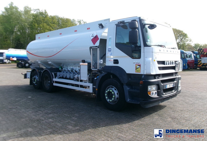 Iveco AD260S31Y 6X2 fuel tank 19 m3 / 5 comp / ADR 02-07-2024 - Tanker truck: picture 2 Iveco AD260S31Y 6X2 fuel tank 19 m3 / 5 comp / ADR 02-07-2024 - Tanker truck: picture 2