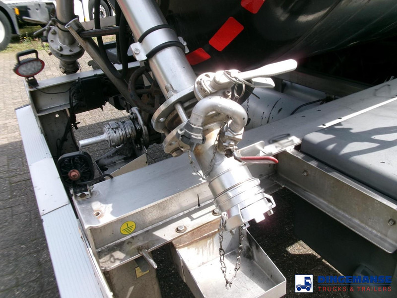Tanker semi-trailer MAISONNEUVE Bitumen tank inox 33.8 m3 / 1 comp + pump: picture 11 Tanker semi-trailer MAISONNEUVE Bitumen tank inox 33.8 m3 / 1 comp + pump: picture 11