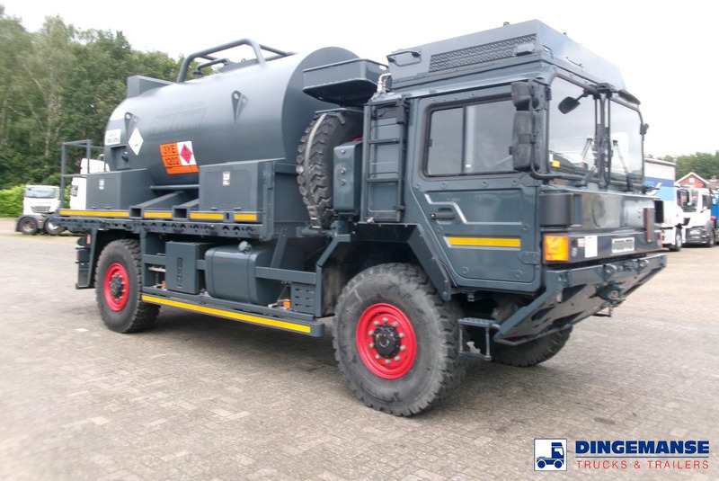 MAN HX 18.330 4X4 RHD fuel tank 5.5 m3 - Tanker truck: picture 2 MAN HX 18.330 4X4 RHD fuel tank 5.5 m3 - Tanker truck: picture 2