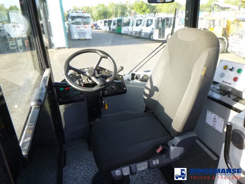 Terminal tractor MOL RM 255 4X4 terminal drawbar tractor 150 ton: picture 9