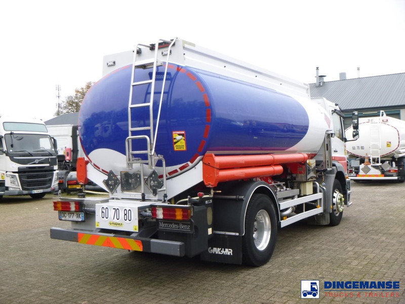 Mercedes-Benz Axor 1824 4x2 fuel tank 14.2 m3 / 4 comp - Tanker truck: picture 3 Mercedes-Benz Axor 1824 4x2 fuel tank 14.2 m3 / 4 comp - Tanker truck: picture 3