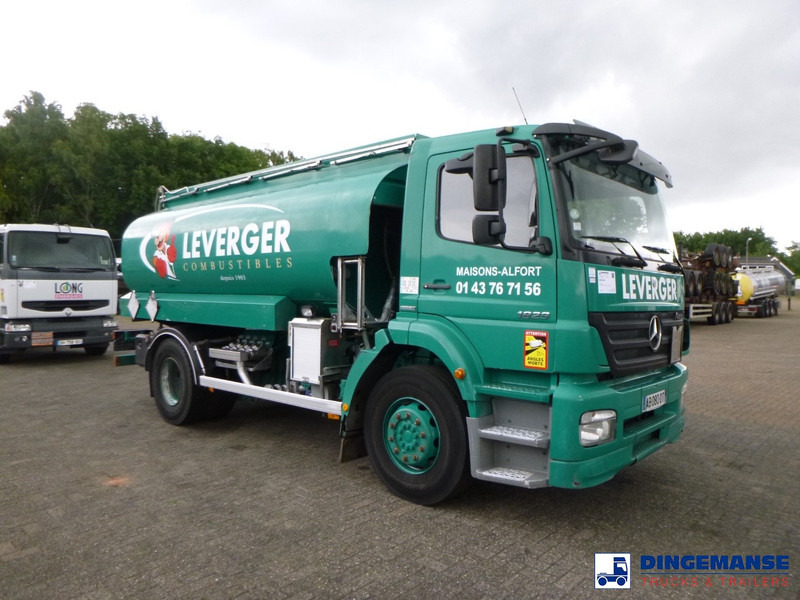 Mercedes-Benz Axor 1829 4x2 heavy oil tank 14.4 m3 / 4 comp - Tanker truck: picture 2 Mercedes-Benz Axor 1829 4x2 heavy oil tank 14.4 m3 / 4 comp - Tanker truck: picture 2