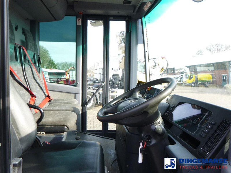 Mercedes-Benz Econic 2629 6x4 RHD Euro 5 EEV Geesink Norba refuse truck - Refuse truck: picture 5 Mercedes-Benz Econic 2629 6x4 RHD Euro 5 EEV Geesink Norba refuse truck - Refuse truck: picture 5