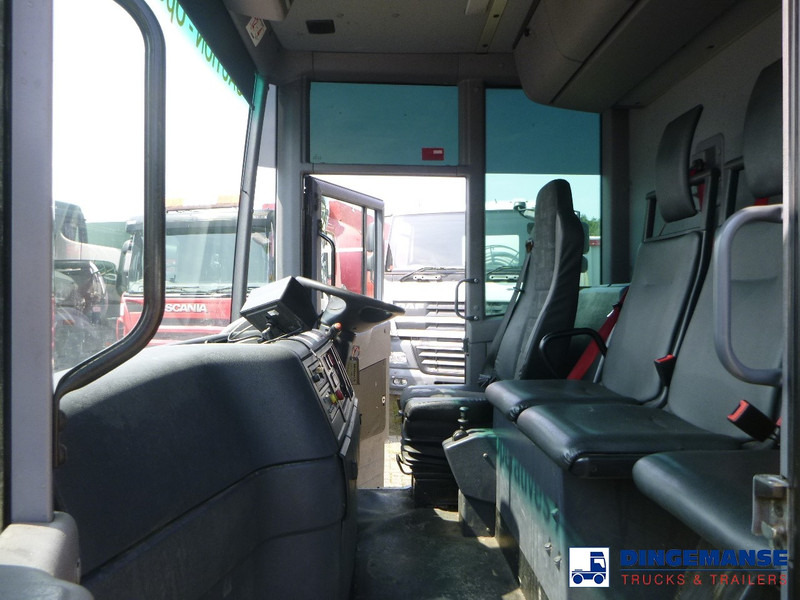 Refuse truck Mercedes-Benz Econic 2633 6x4 RHD Euro 5 EEV Faun Variopress refuse truck: picture 14
