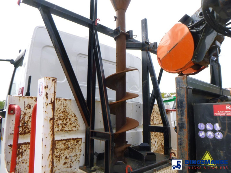 Drilling rig Renault D 240 DTI 4x2 + Risa G2T drilling installation: picture 14