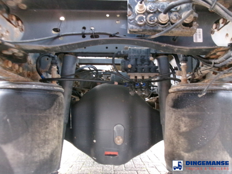 Renault Premium 270 dxi 4x2 fuel tank 13.6 m3 / 4 comp - Tanker truck: picture 5 Renault Premium 270 dxi 4x2 fuel tank 13.6 m3 / 4 comp - Tanker truck: picture 5