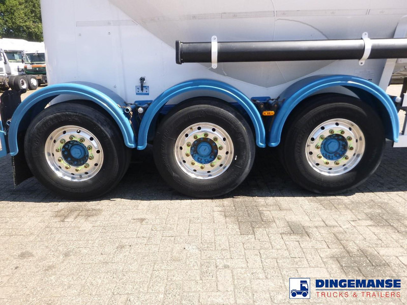 SPITZER Powder tank alu 37 m3 / 1 comp - Tanker semi-trailer: picture 4 SPITZER Powder tank alu 37 m3 / 1 comp - Tanker semi-trailer: picture 4