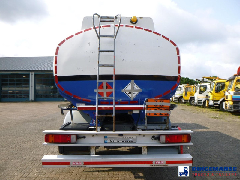 Scania P 230 DB 4x2 RHD fuel tank 12.4 m3 / 4 comp - Tanker truck: picture 5 Scania P 230 DB 4x2 RHD fuel tank 12.4 m3 / 4 comp - Tanker truck: picture 5