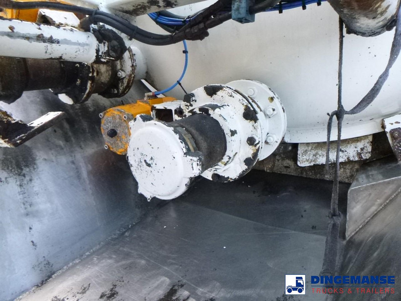 Leasing of Scania P124-420 6x2 vacuum tank 10.5 m3 Scania P124-420 6x2 vacuum tank 10.5 m3: picture 19 Leasing of Scania P124-420 6x2 vacuum tank 10.5 m3 Scania P124-420 6x2 vacuum tank 10.5 m3: picture 19