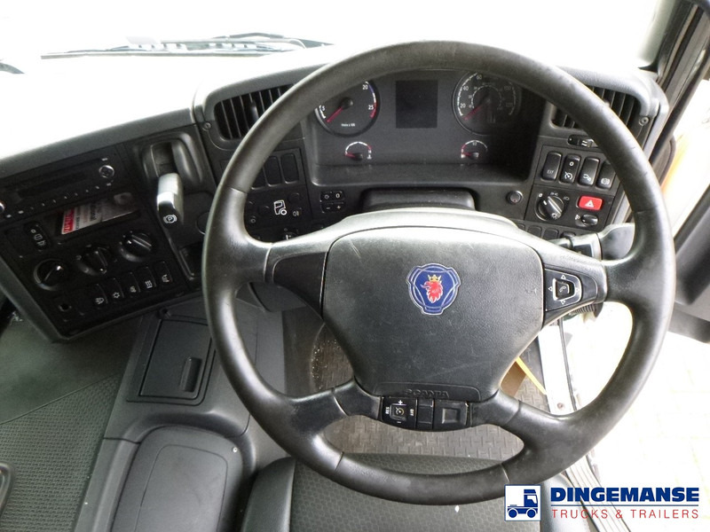 Interior photo 3: Tanker truck Scania P320 6X2 RHD Argon gas tank 16 m3