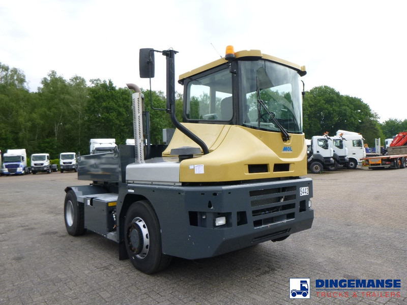 MOL RM 255 4X4 terminal drawbar tractor 150 ton - Tractor unit: picture 2 MOL RM 255 4X4 terminal drawbar tractor 150 ton - Tractor unit: picture 2