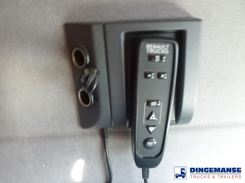 Tractor unit Renault T 460 4x2 Euro 6 + ADR: picture 17