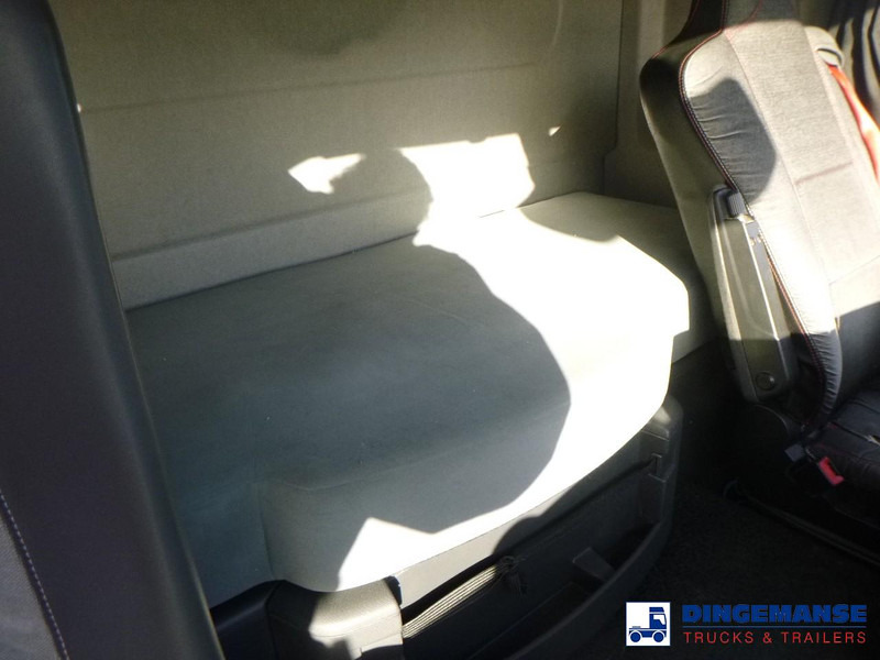 Tractor unit Renault T 460 4x2 Euro 6 + ADR: picture 16