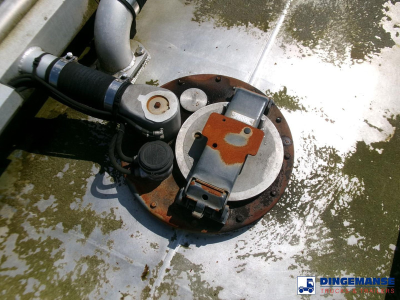 Tanker truck Volvo FE 260 4x2 dxi fuel tank 13.3 m3 / 4 comp / ADR 21-06-2024: picture 18 Tanker truck Volvo FE 260 4x2 dxi fuel tank 13.3 m3 / 4 comp / ADR 21-06-2024: picture 18