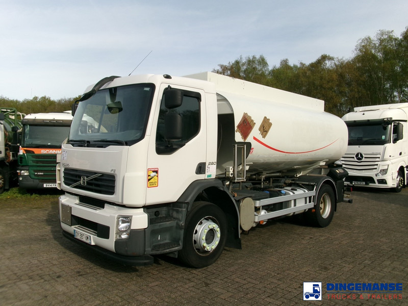 Volvo FE 280 4X2 fuel tank 13.6 m3 / 4 comp / ADR 07/07/24 - Tanker truck: picture 1 Volvo FE 280 4X2 fuel tank 13.6 m3 / 4 comp / ADR 07/07/24 - Tanker truck: picture 1