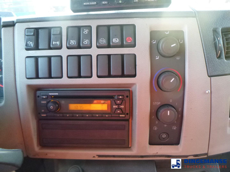 Tanker truck Volvo FL 260 4x2 gas tank 13.9 m3: picture 20 Tanker truck Volvo FL 260 4x2 gas tank 13.9 m3: picture 20