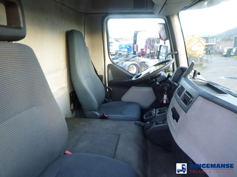 Tanker truck Volvo FL 260 4x2 gas tank 13.9 m3: picture 19 Tanker truck Volvo FL 260 4x2 gas tank 13.9 m3: picture 19