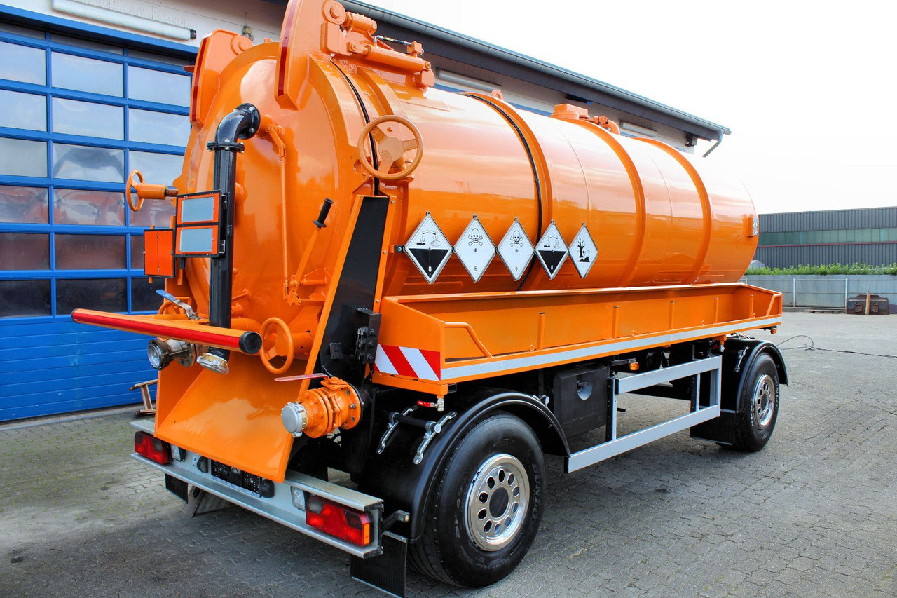 Kutschke / Kroll 10m³ Saug u.Druck ADR INOX - Tanker trailer: picture 3 Kutschke / Kroll 10m³ Saug u.Druck ADR INOX - Tanker trailer: picture 3