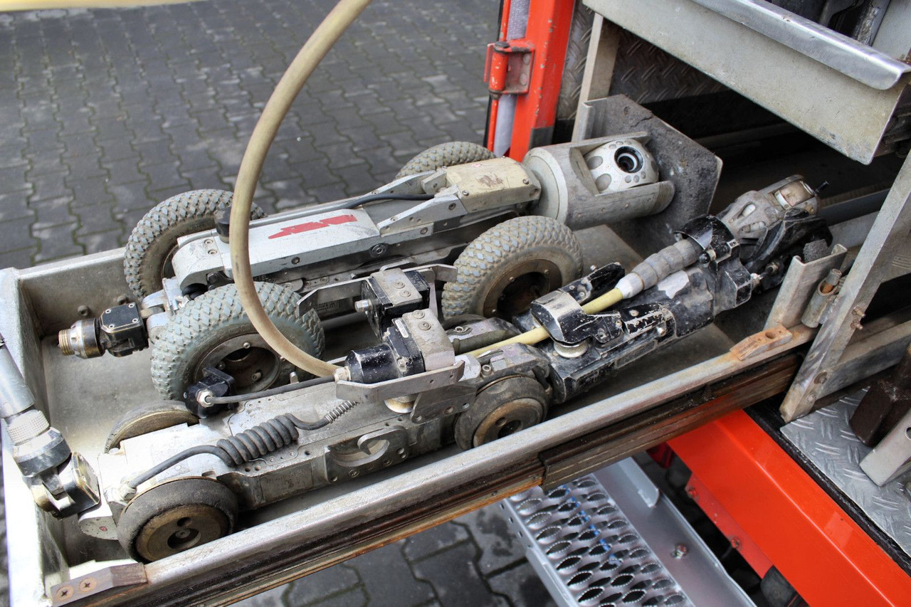 Vacuum truck Mercedes-Benz Sprinter 719 V6 CDI 2m³HD-Spül+IBAK TV-Kanal 3D: picture 11