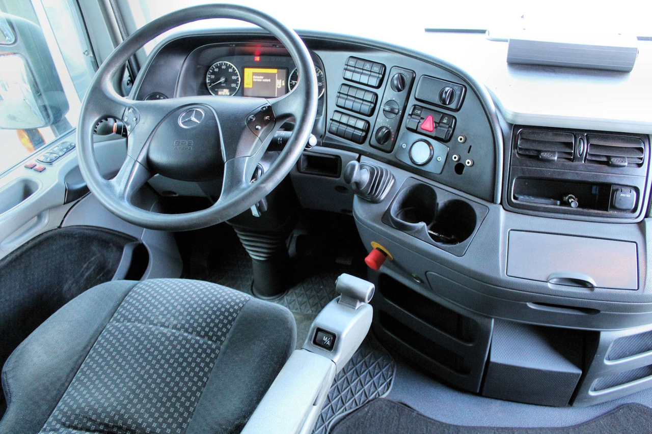 Tractor unit Mercedes-Benz Actros 4155 V8 SLT 8x4 MP3 TITAN 120 tonnen: picture 15