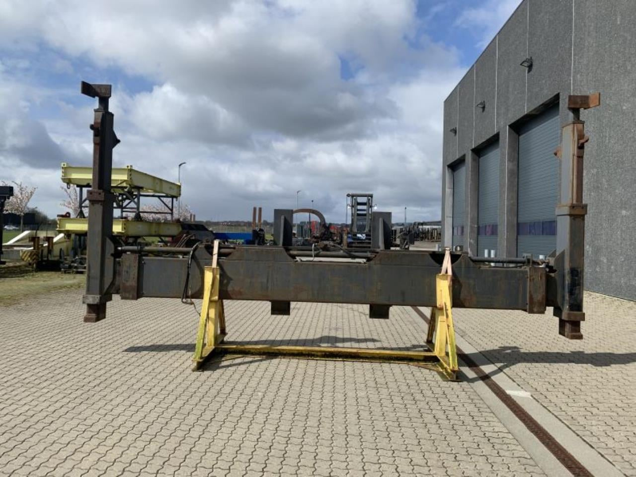 ELME 20"- 40" - Attachment for Material handling equipment: picture 1 ELME 20"- 40" - Attachment for Material handling equipment: picture 1