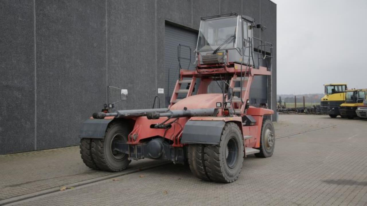 Kalmar DCF90-45ES - Container handler: picture 2 Kalmar DCF90-45ES - Container handler: picture 2