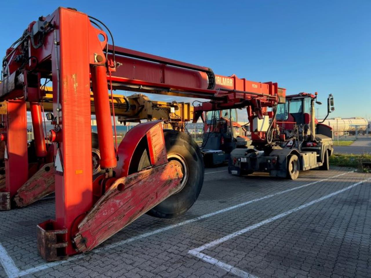 Kalmar FC50 20-40” - Container handler: picture 1 Kalmar FC50 20-40” - Container handler: picture 1