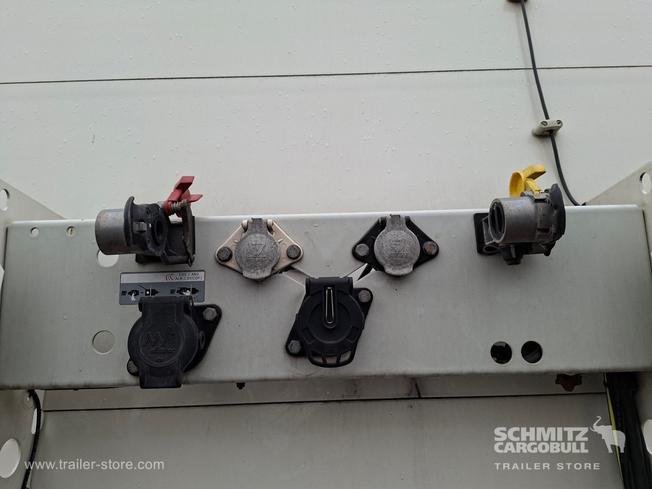 SCHMITZ Auflieger Curtainsider Mega - Curtainsider semi-trailer: picture 5 SCHMITZ Auflieger Curtainsider Mega - Curtainsider semi-trailer: picture 5