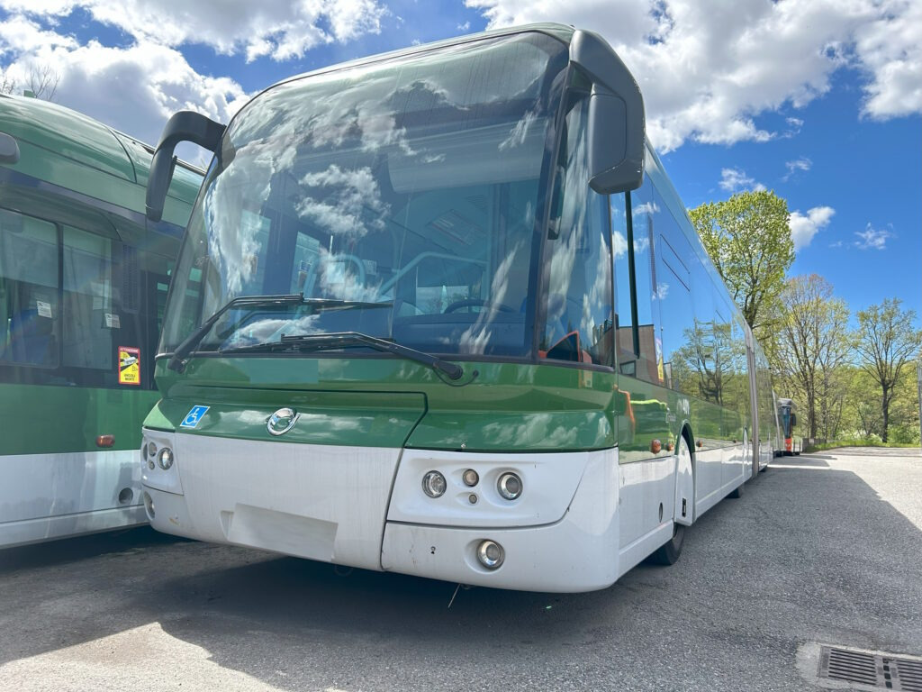 N.6 IRISBUS CRISTALIS ETB18 – Anno 2005 - Articulated bus: picture 2 N.6 IRISBUS CRISTALIS ETB18 – Anno 2005 - Articulated bus: picture 2