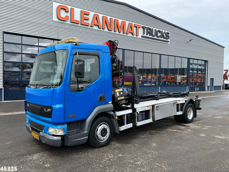 DAF FA 45 LF 180 HMF 7 Tonmeter laadkraan - Hook lift truck, Crane truck: picture 2 DAF FA 45 LF 180 HMF 7 Tonmeter laadkraan - Hook lift truck, Crane truck: picture 2