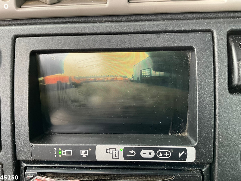 Hook lift truck DAF FAQ 85 CF 410 8x2 Hiab 26 Ton haakarmsysteem Just 255.550 km!: picture 16 Hook lift truck DAF FAQ 85 CF 410 8x2 Hiab 26 Ton haakarmsysteem Just 255.550 km!: picture 16