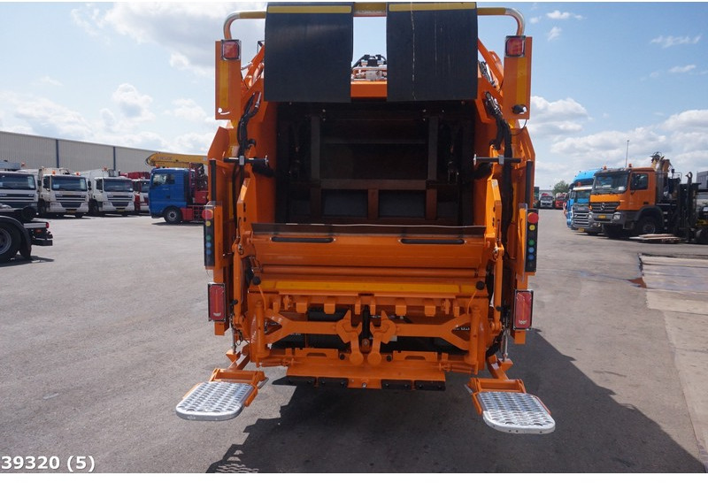 FUSO Canter 9C18 Geesink 7m³ - Refuse truck: picture 3 FUSO Canter 9C18 Geesink 7m³ - Refuse truck: picture 3