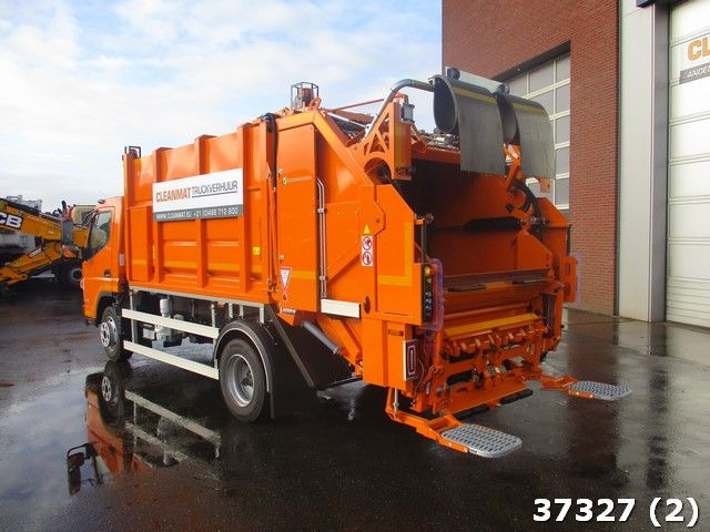 FUSO Canter 9C18 - Refuse truck: picture 2 FUSO Canter 9C18 - Refuse truck: picture 2