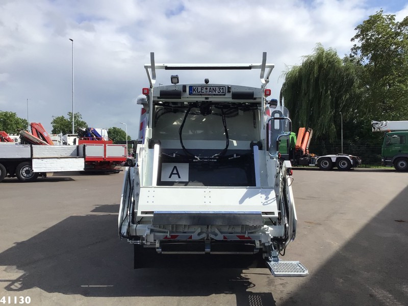 FUSO Canter 9C18 Zoeller 7m3 - Refuse truck: picture 3 FUSO Canter 9C18 Zoeller 7m3 - Refuse truck: picture 3