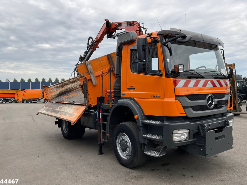 Mercedes-Benz 1829 AK 4x4 Atlas 8,5 Tonmeter laadkraan Manual Full steel - Tipper, Crane truck: picture 5 Mercedes-Benz 1829 AK 4x4 Atlas 8,5 Tonmeter laadkraan Manual Full steel - Tipper, Crane truck: picture 5