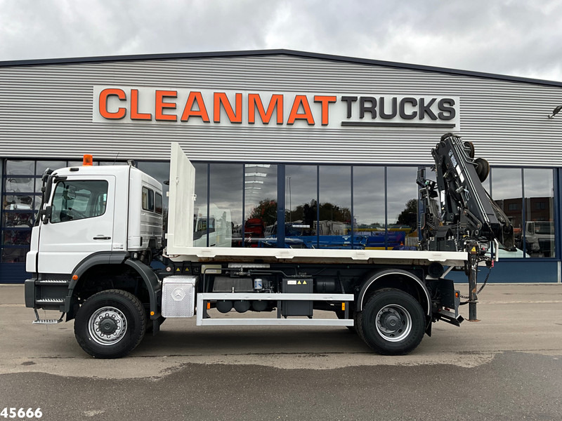 Mercedes-Benz AXOR 1929 4x4 VDL 14 Ton haakarmsysteem + Laadplateau met Hiab 14 Tonmeter laadkraan - Crane truck: picture 4 Mercedes-Benz AXOR 1929 4x4 VDL 14 Ton haakarmsysteem + Laadplateau met Hiab 14 Tonmeter laadkraan - Crane truck: picture 4