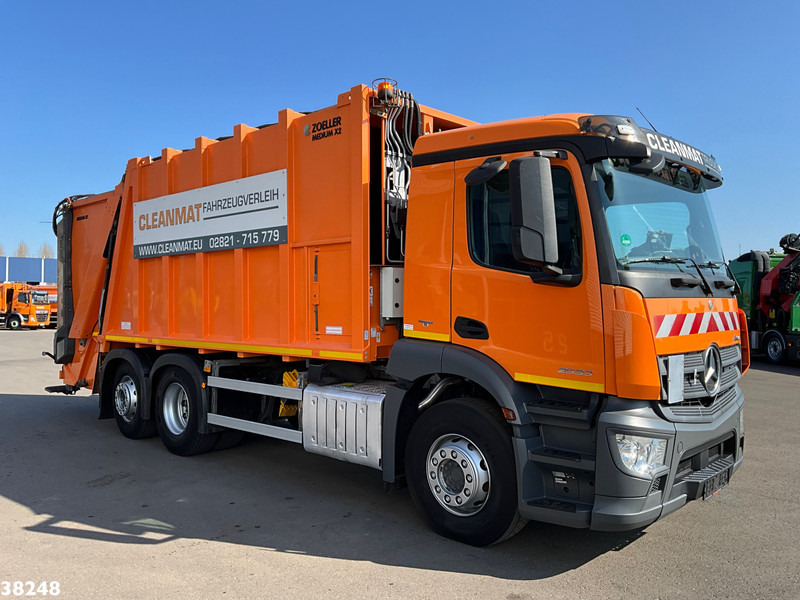 Mercedes-Benz Antos 2533 Euro 6 Zoeller 23m³ Just 96.979 km! - Refuse truck: picture 3 Mercedes-Benz Antos 2533 Euro 6 Zoeller 23m³ Just 96.979 km! - Refuse truck: picture 3