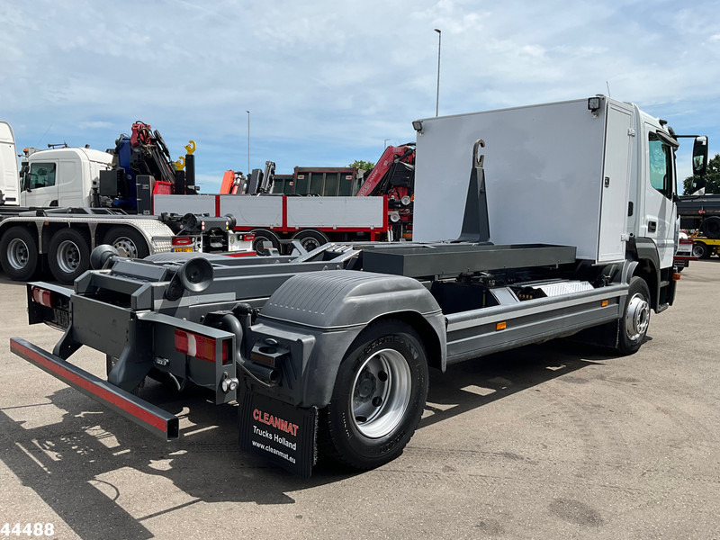 Mercedes-Benz Atego 1218 Euro 6 Manual 7 Ton haakarmsysteem - Hook lift truck: picture 5 Mercedes-Benz Atego 1218 Euro 6 Manual 7 Ton haakarmsysteem - Hook lift truck: picture 5